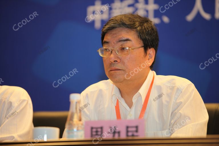 周为民 时任中国市场经济研究会常务副会长