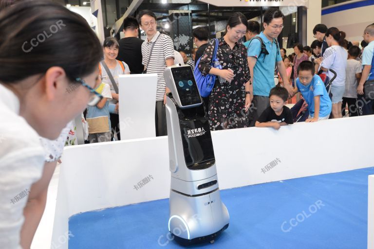 商用服务机器人 派宝机器人 赢博智能科技 中国智造