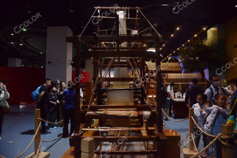 中国科技馆古代中国科技展，大花楼织机