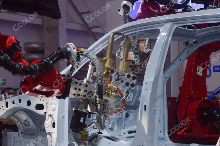 2023世界机器人大会，工业机器人和汽车制造