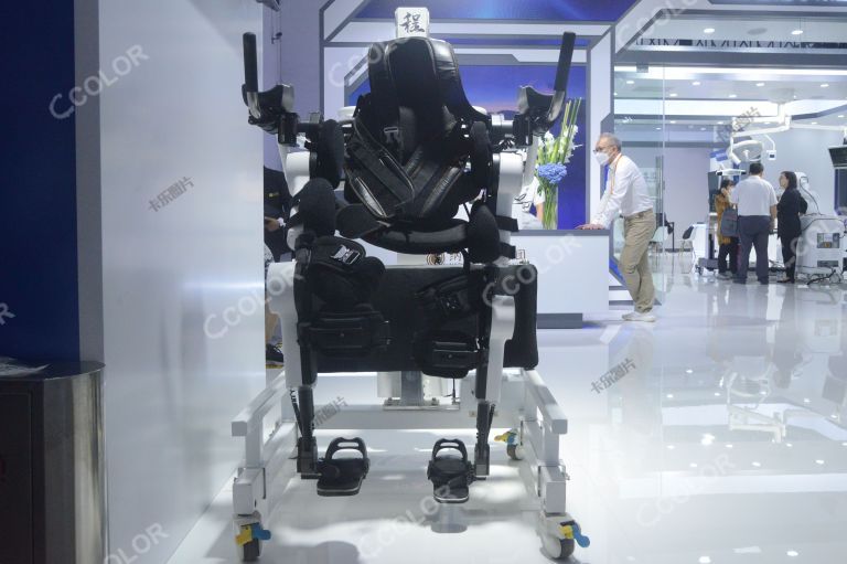 电子外骨骼系统，2023北京国际服务贸易会