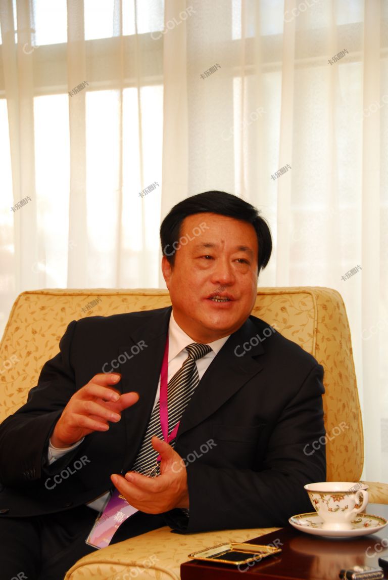戴仁泉 时任江苏省泰兴市委常委、宣传部长 2009全面小康论坛