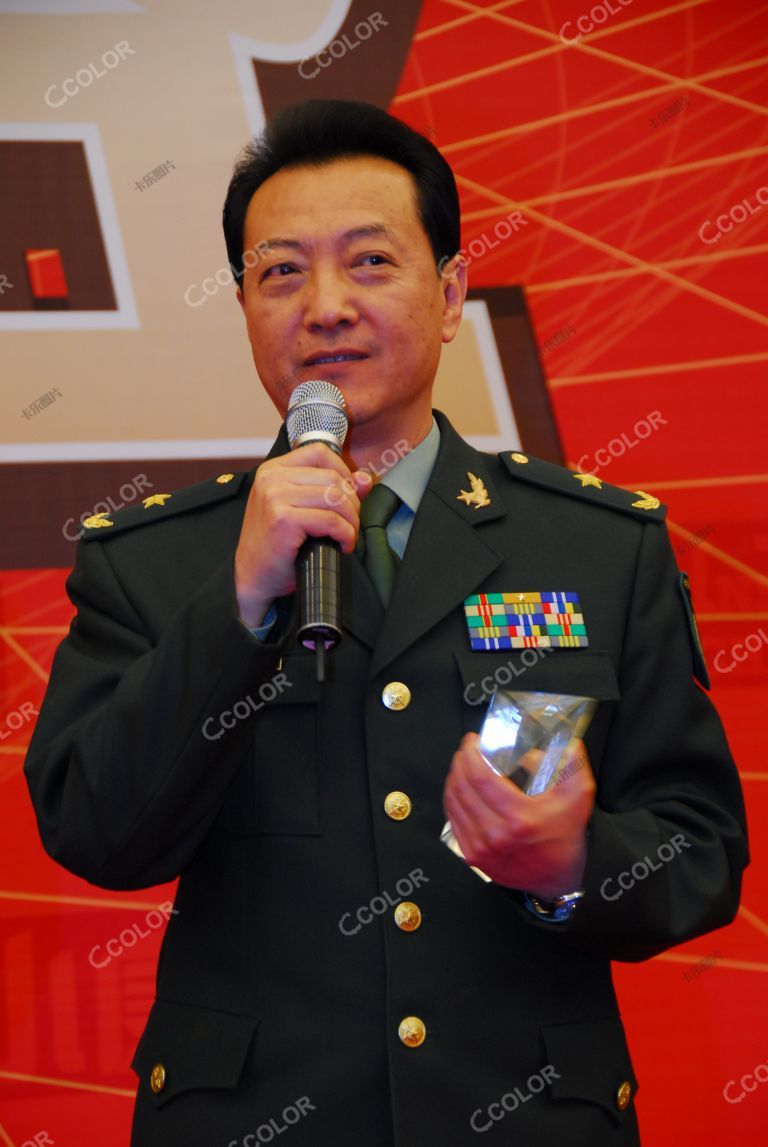 张继钢 时任中国人民解放军总政治部歌舞团团长 2010全面小康论坛