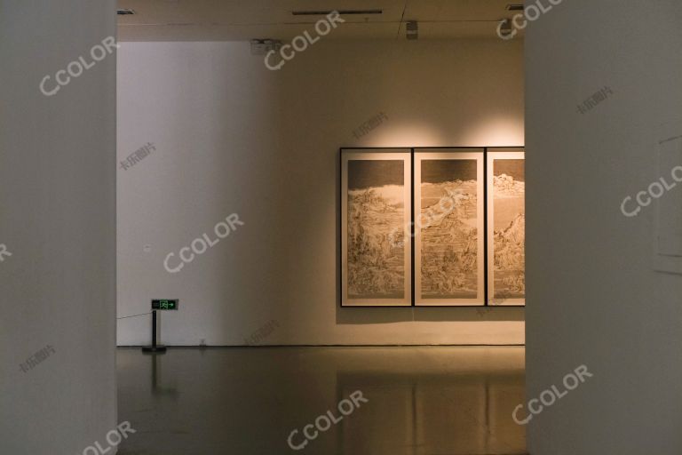 北京今日美术馆纸艺术展