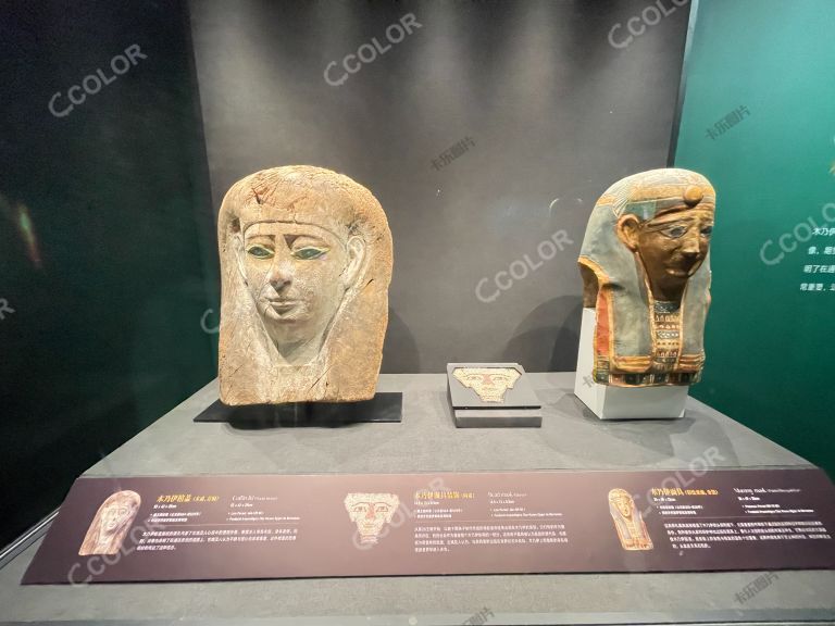 木乃伊棺盖和面具