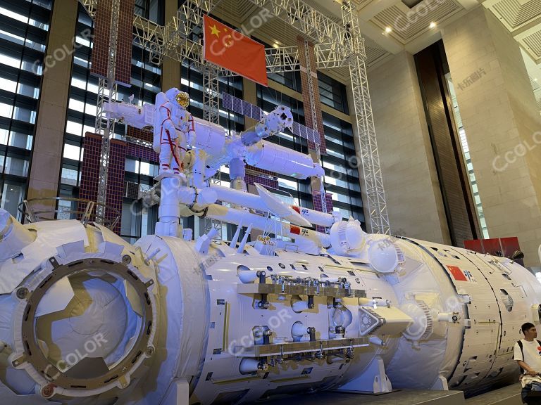 中国载人航天工程30年成就展-太空站，太空舱