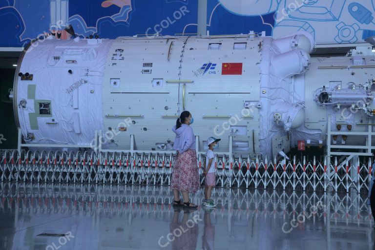 中国科技馆航天成就展，天河一号核心舱结构件