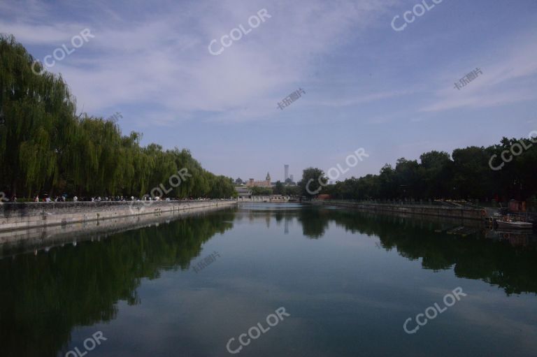国庆节期间，故宫博物院紫禁城护城河